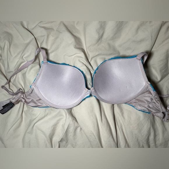 32DD Very Sexy Push-up - Victoria’s Secret Gray and Blue Lace Bra - Picture 4 of 4